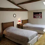 度假居 Du Chateau De Pernan
