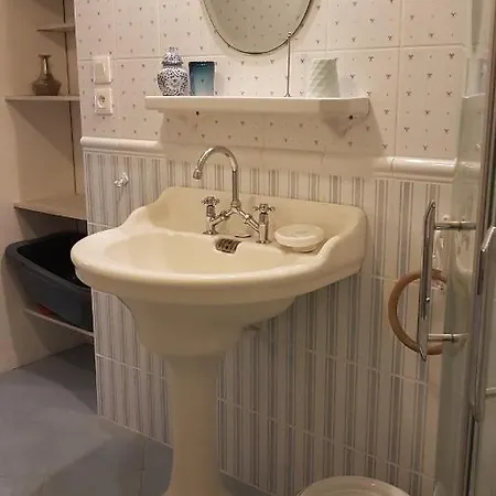 Dom wakacyjny Du Chateau De Pernan Avy